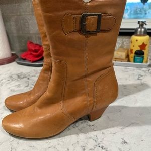 Leather, heeled boots by Quince